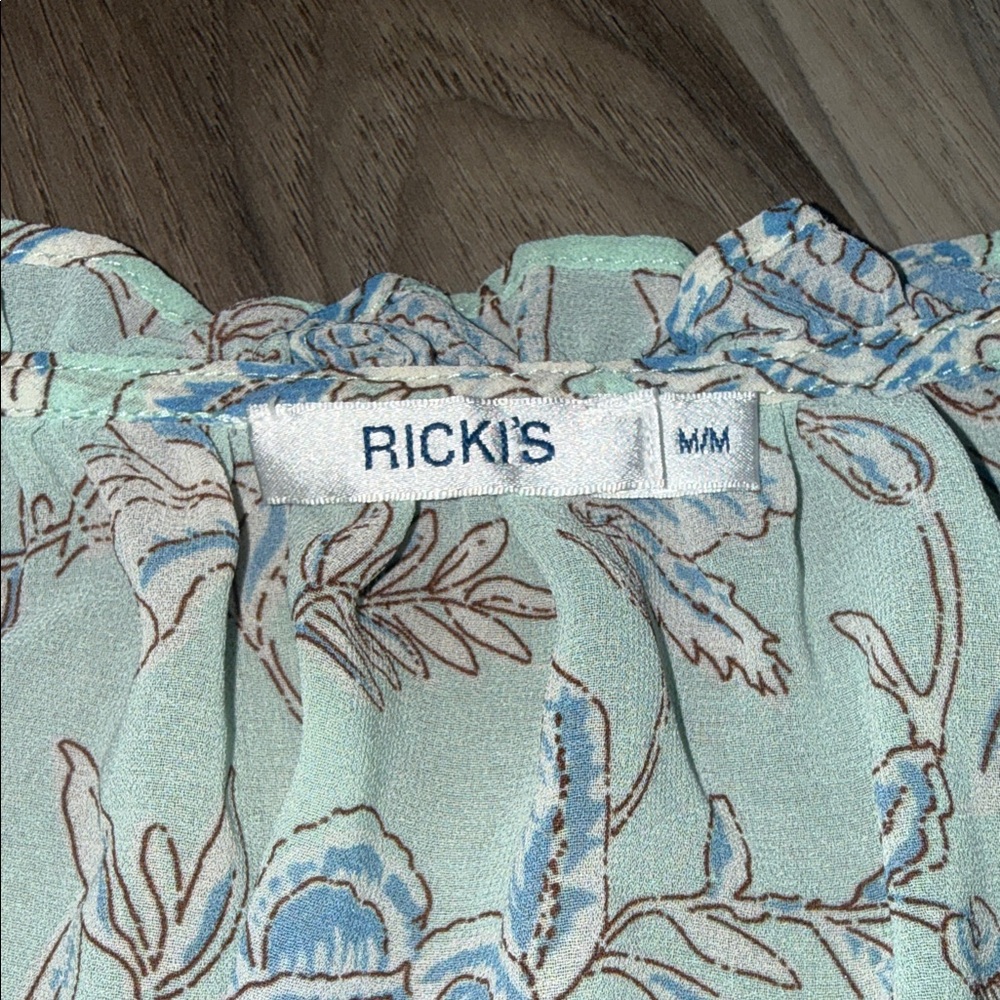 Ricki's Mint Green Floral Tie-Neck Blouse - Picture 2 of 5